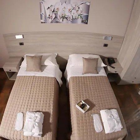 Policlinico Happy Frühstückspension 3*