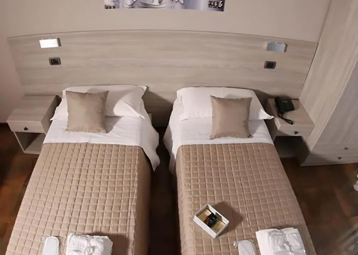 Policlinico Happy Bed & Breakfast 3*
