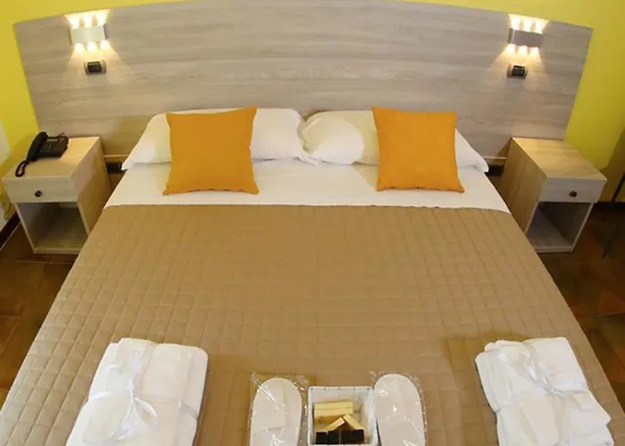Bed & Breakfast Policlinico Happy 3*